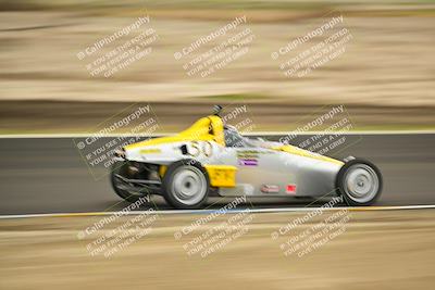 media/Jan-26-2025-CalClub SCCA (Sun) [[cfcea7df88]]/Group 7/Race/